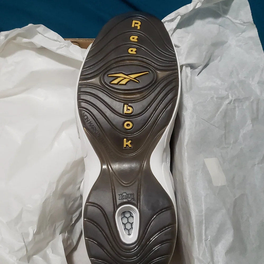 Reebok Question “Respect My Shine” Features Rub-Away Black Toe With Hidden Gold - Picture 5 of 5